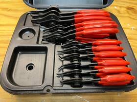 68-040 Armstrong 12 Pc. Convertible Internal/external Retaining Ring Pliers Set