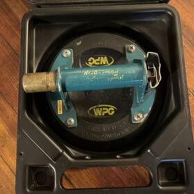 G0695 Case Woods Powr-grip 8 Inch Vacuum Suction Cup Lifter With