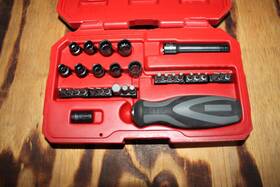 009-3543 Craftsman 32 Piece Max Axess Set