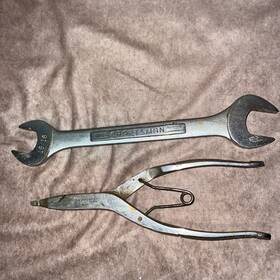 Sm11 Craftsman 2 Piece Tools -