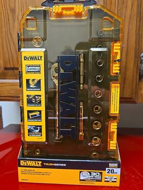 45413 Dewalt 744110839654 Toughseries Mechanics Set 1/4 Inch Drive Sae Metric 20-piece Dwmt