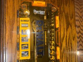 84-017 Dewalt X Perrigo 1/4 Inch Drive Sae/metric Ratchet And Socket Set 20-piece