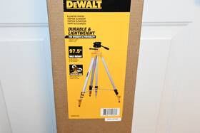 Dw0733 Dewalt 1/4in Elevated Tripod New
