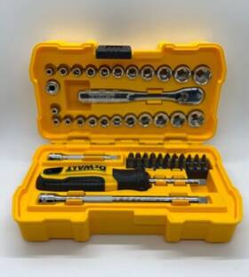Dwmt81610 Dewalt Set 50 Pieces Sae And Metric Used Missing 3 Driver Bits %25 Off