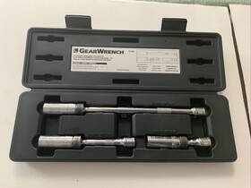 41740d Gearwrench 41750d 3 Pc. 3/8 Inch Drive 6 Pt. Magnetic Swivel Spark Plug Set -