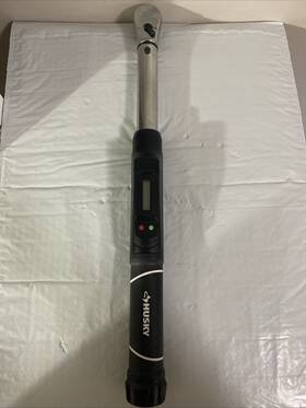 1001358174 Husky Canada 5-80 Ft. Lbs. 3/8 Inch Drive Click Torque Wrench