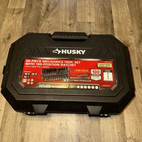 1001528424 Husky Canada 100 Position Mechanic Tool Set 60-piece