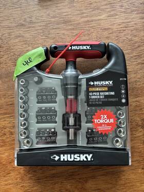 271-714 Husky 43-piece Ratchet Screwdriver Set Socket Bits Black Red Hard Case 271714