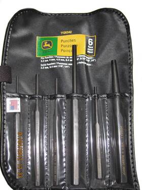 Ty26342 John Deere 6-piece Pin And Punch Set -