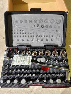 910548ece Kilimanjaro Cycle Series 57 Piece Tool Set