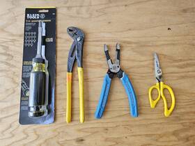 2600-1 Klein Tools Lot Screwdriver Wire Stripper/cutter Pliers Scissors