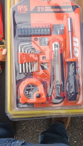 01902 M&s Professional 21 Piece Homeowner Tools Set Hard Case Orange Black