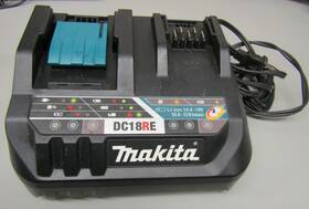 630a64-2 Makita Dc18re Double Charger Cxt And Lxt Lithium-ion - Tested Working