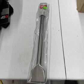 D-36516 Makita 2 Inch Chisel Plow W1