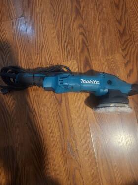 P05000c Makita 5inch Polisher