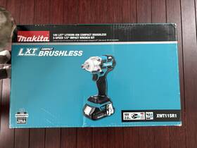 Xwt11sr1 Makita Lxt Brushless 1/2 Inch Impact Wrench Kit With Battery Charger And Bag