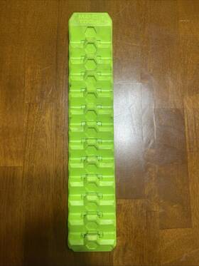Mwr12g Matco Tools 12 Slot Magnetic Wrench Rack - Green