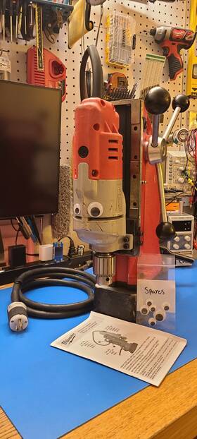 4204-1 Milwaukee Electromagnetic Drill Press With Adjustable Base - Inch Chuck Norrs