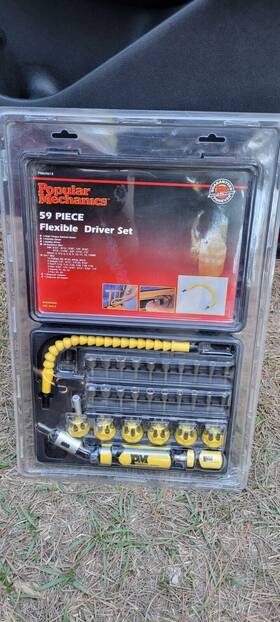 Pm67613 Popular Mechanics 59 Piece Flexible Drive Set With Carrying Case