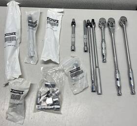 J52000s Proto 16 Piece 3/8 In Drive Tools And Accessories Set