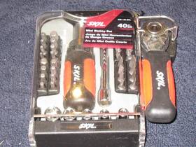 009-106-skl Skil 40 Pc. Mini Stubby Set New Ratchet Driver And Socket Wrench