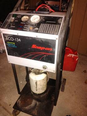 Eco-134 Snap-on Recycle Recharge Freon Machine Vintage Branded