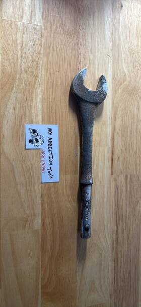 Oe134-a Snap-on 1-1/16 Big Wrench Functions Great
