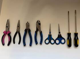 Stanley 464637 Kobalt/stanley Mixed Hand Tool Lot Pliers Scissors Screwdrivers Needle Nose