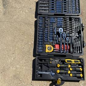 73795 Stanley Mixed Tool Set 210 Pieces - Polished Chrome
