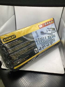 85-899 Stanley Mechanics Tool Set 1/4 Inch 3/8 Drive 49 Pieces New