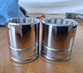 5431m Urrea 5430m Two 1/2 Inch Sockets 12 Point / 30 Mm And 31 Excellent Cond
