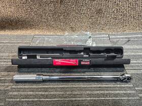 Urrea 660731692693 6025fl 23-3/4 Inch L Click Torque Wrench One Scale 1/2 Drive 30-250 Ft/lb