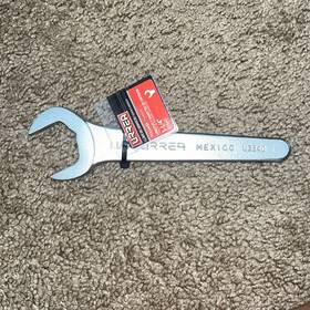 U3540 Urrea U3542 1-1/4 Inch Service Wrench