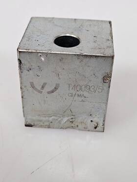 T40093 Vw T40093/5 Genuine Engine Support Supplementary Holder - Only 2 Welds