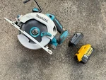 Battery Adaptor From Dewalt Xr/flexvolt Batteries Convert Makita Lxt Tools. Fixed Price $39.66.