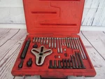 Snap On Bolt Grip Puller Set CJ2001P With PB54A Hard Case. Fixed Price $175.00.