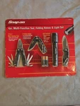 4-PIECE Snap-on Multi Tool Set With 2 Knives, Flashlight, & 13 In. Fixed Price $62.99.