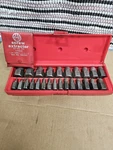 Mac Tools SCEX25S Extractor Set 25-PIECE 1700680 And STEX5S. Fixed Price $160.00.