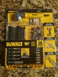 Dewalt DWAMF36RASET Maxfit 36PC + 90 Right Angle Attachment Brand New.. Fixed Price $24.99.