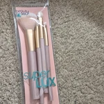 Beauty 360 Super Lux Makeup Brush Set Beige Gold Wooden Handle Synthetic Fiber. Fixed Price $12.99.
