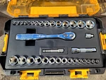 6 Point Dewalt 3/8" 72 Tooth Ratchet With 1/4" & Socket Set 34 Piece. Fixed Price $35.59.
