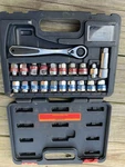 21-PC Pittsburgh Tools Sae & Metric Socket Set W/ Thru Ratchet Wrench In Case. Fixed Price $29.99.