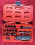 Craftsman 009 3543 32 Piece Max Axess Set In Excellent Condition. Fixed Price $75.00.