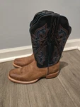 Jb Dillon Men's Embroidered Sand & Navy Blue Horseman Toe Boots 10. Fixed Price $149.99.