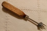 Vtg Apex? Ice Chipper Chopper Pick Kitchen Bar Tool Red Wood Handle. Fixed Price $10.00.